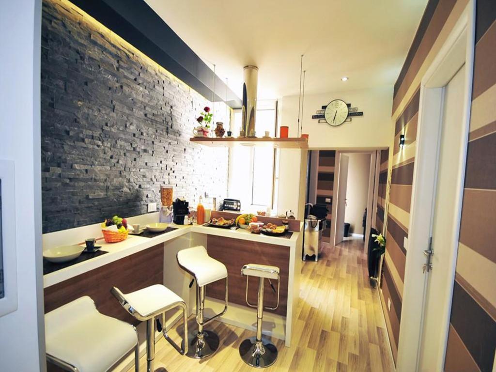 Bed & Breakfast Living 2*