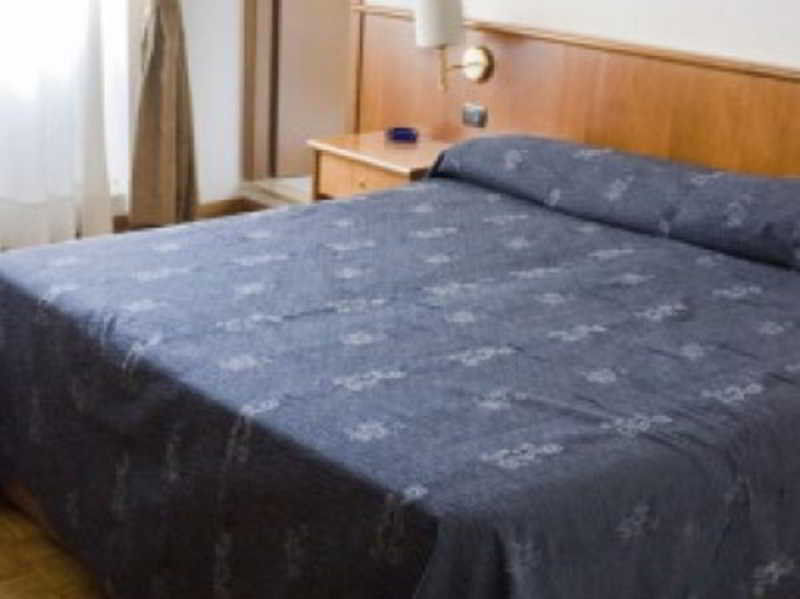 Hotel Laura 3*