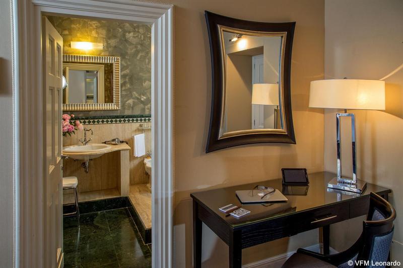 At The Spanish Steps View Hotel