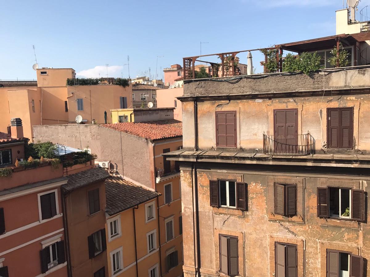 Coolhouse At Colosseo Apartment