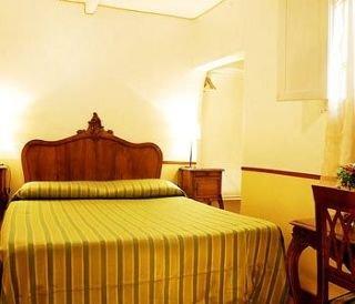 Spanish Steps Monet Hotel Rome