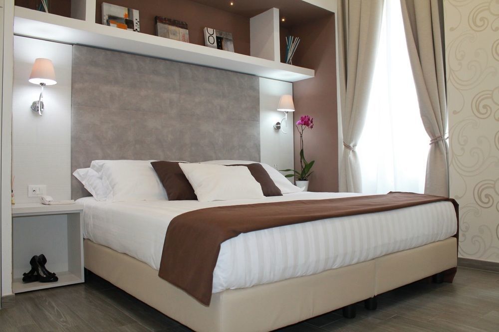 Elenoire & Guest house 3*