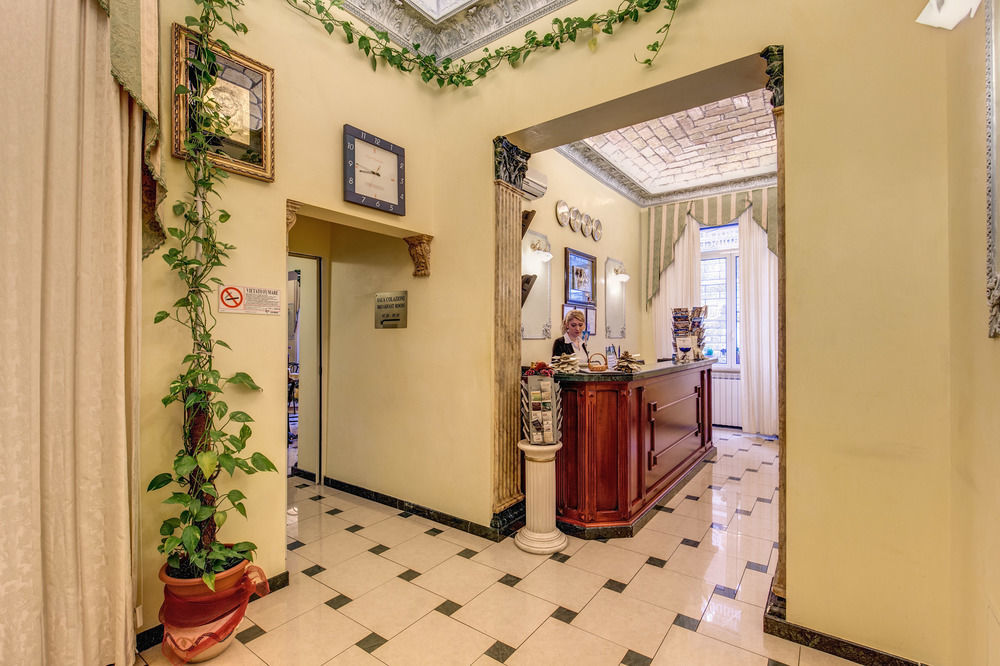 Cambridge Hotel 3*