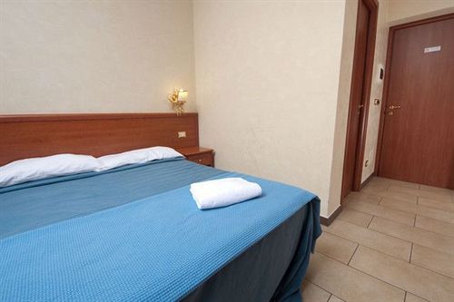 Cesar Palace Guest house Rome
