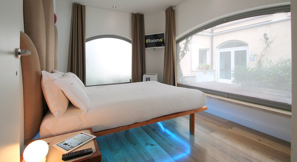 Irooms Forum & Colosseum 4* Rome