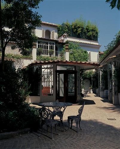 Laetitia Guest house