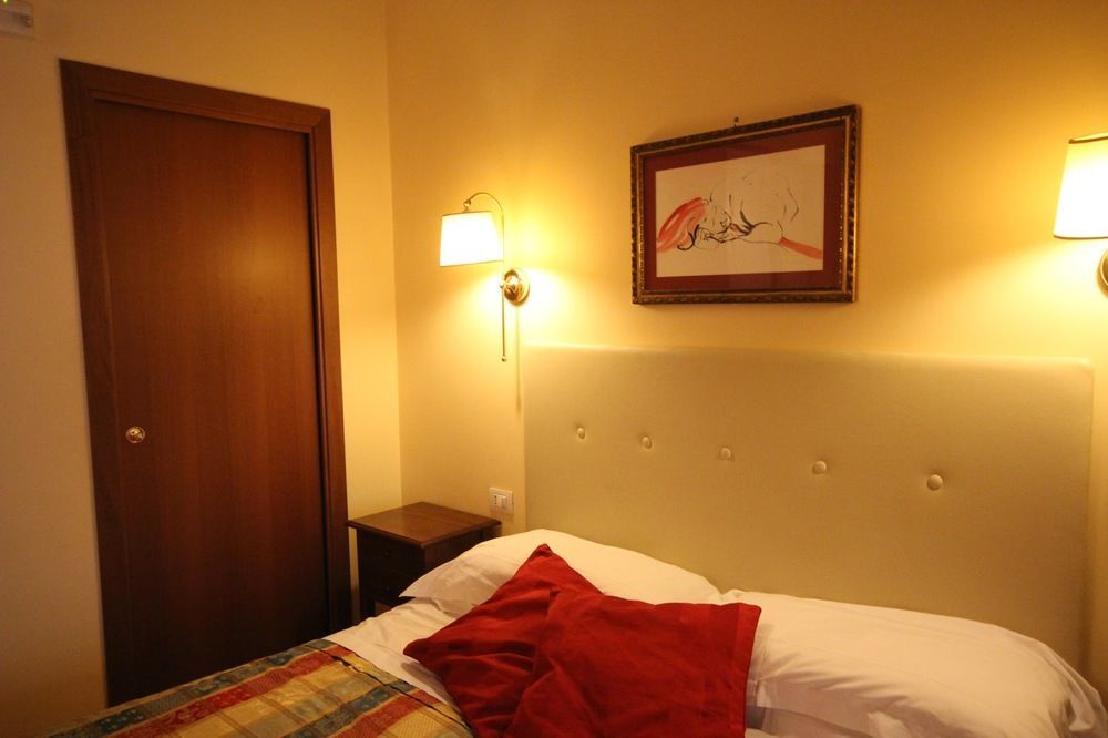 Internouno 2* Rome
