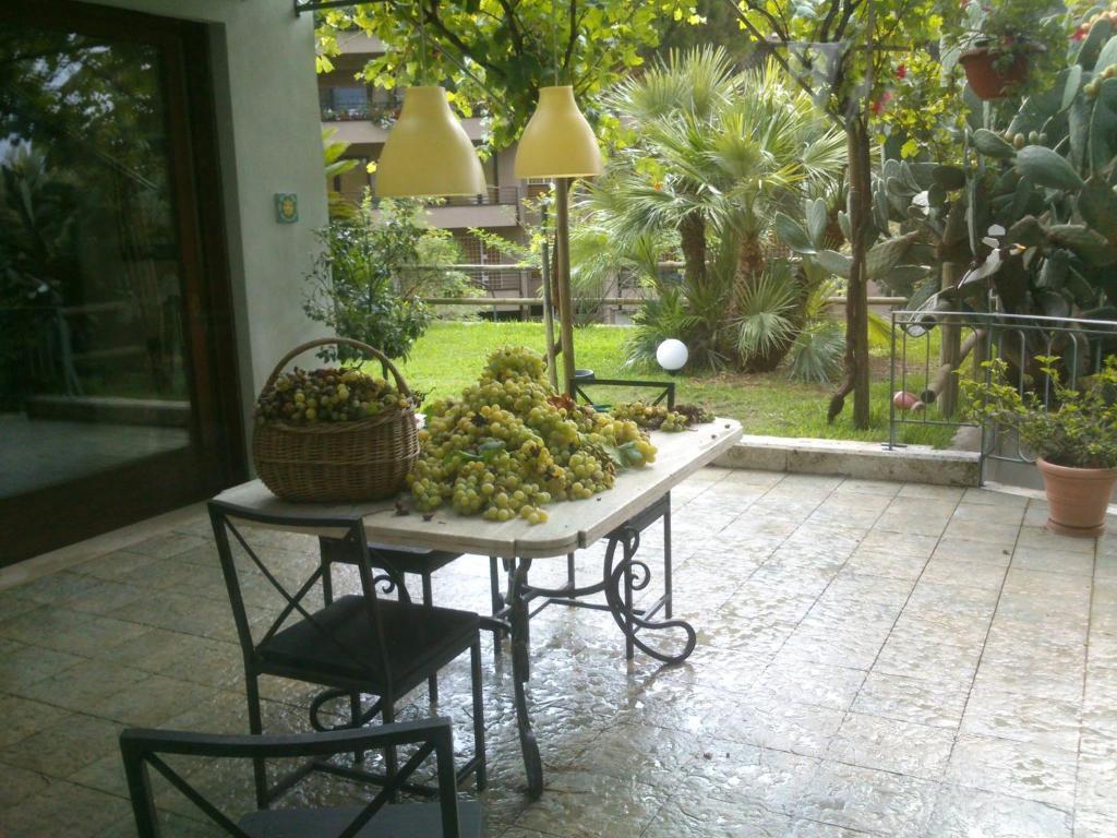 Relais La Canfora Guest house 2*