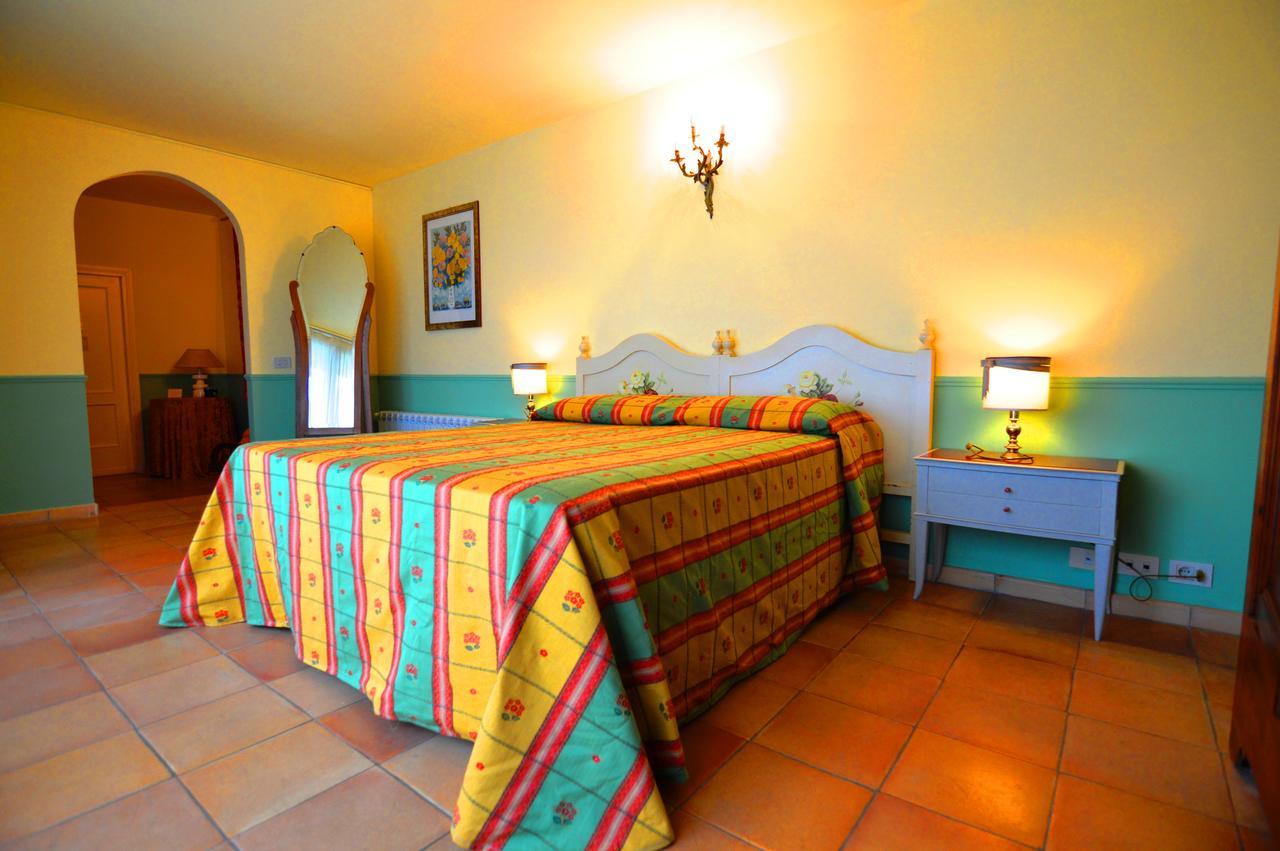 Relais La Canfora Guest house 2*