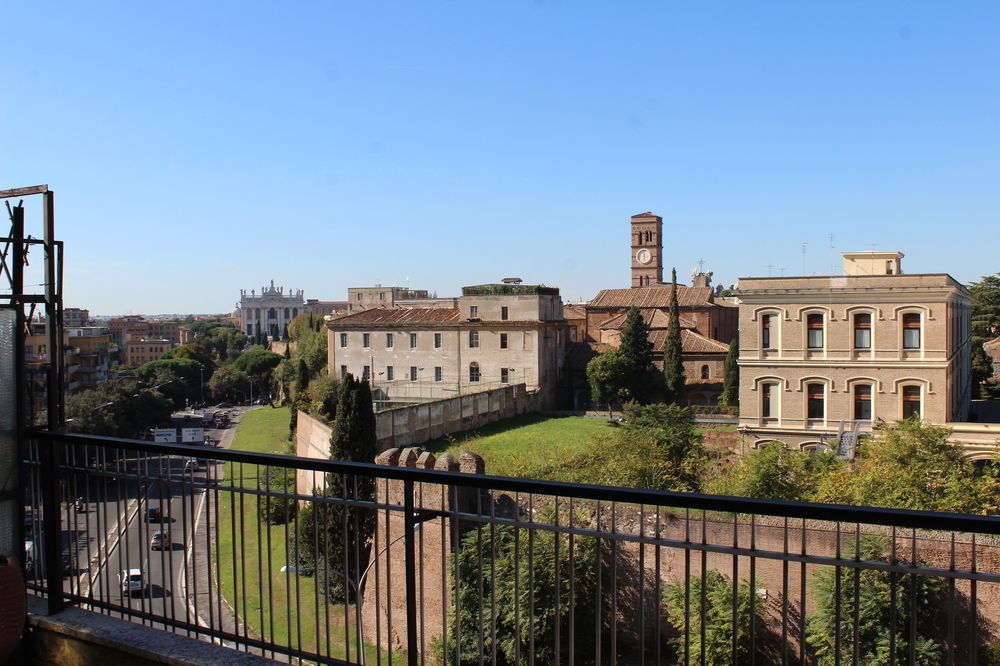 Hotel St.john's Balcony Rome