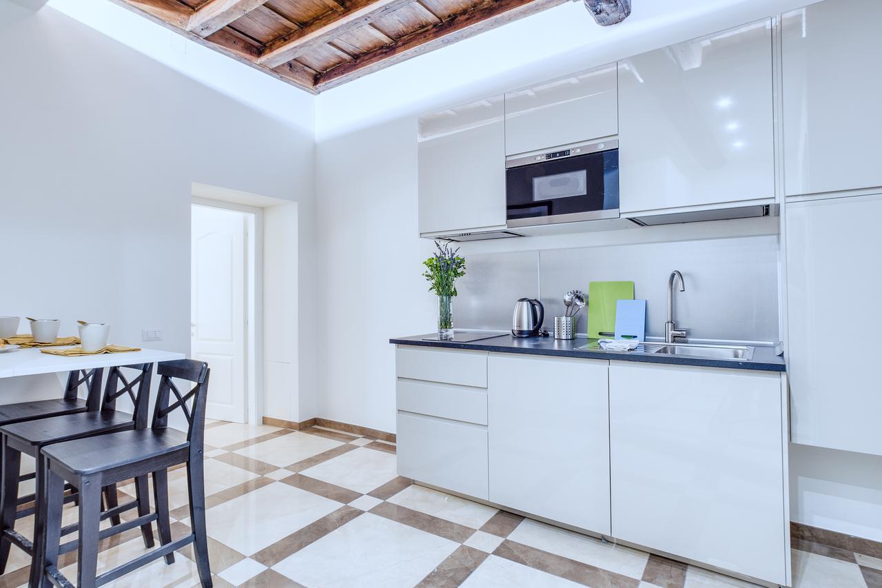Flats Via Delle Muratte 2mins To Trevi Fountain * Rome