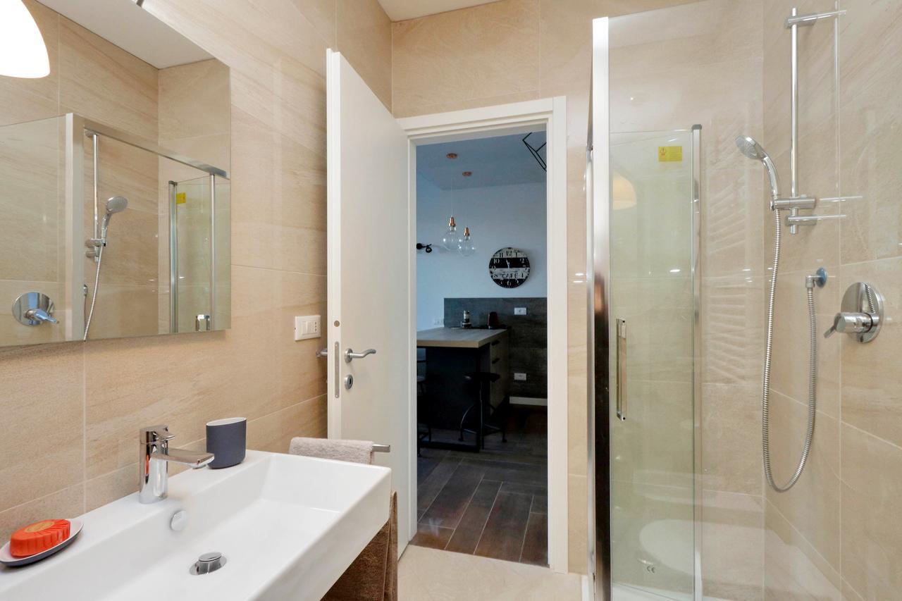 Ych-delizioso Monolocale Con Terrazzo *