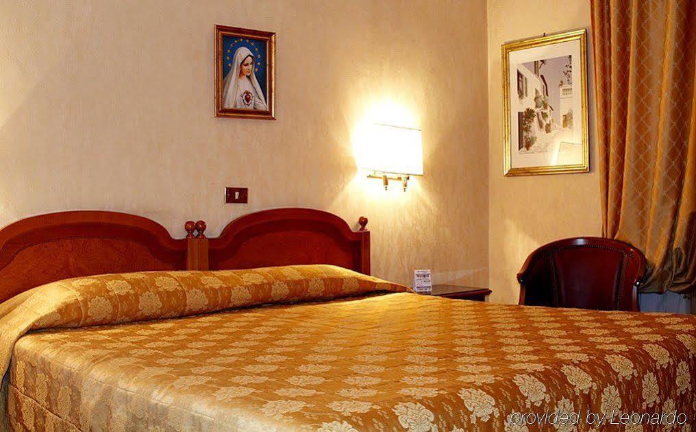 Pace Helvezia Hotel Rome