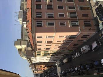 Rhome Terminal Guest house 2*
