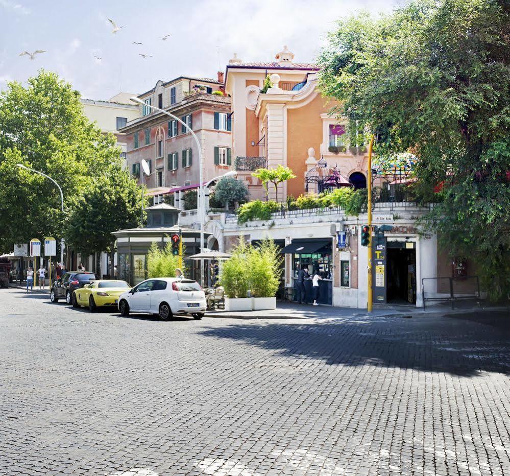 The Corner Rome