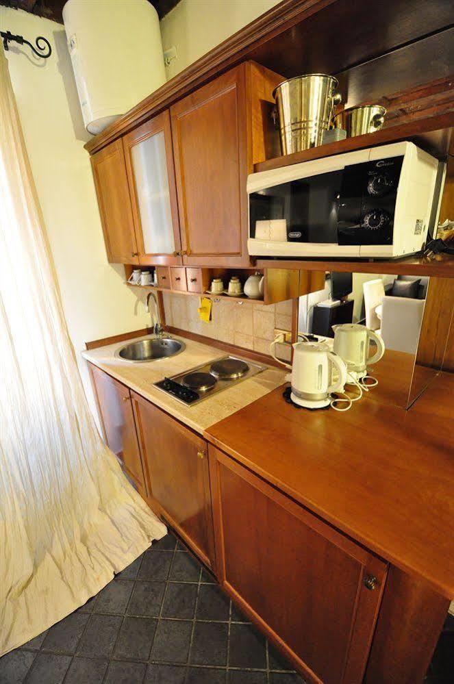Guest house Babuino 127 2*