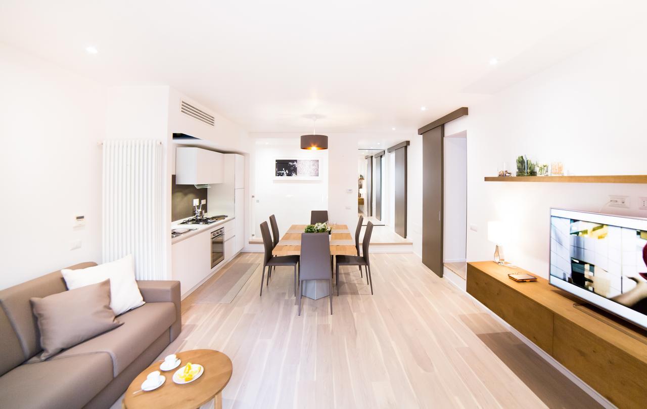 Rent In Rome Valentino's luxury Apartment * Roma