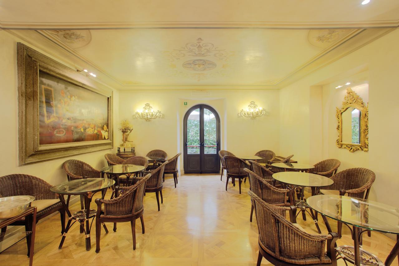 Hotel Aventino 3*