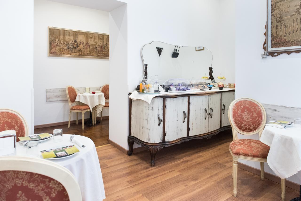 Domus Giulia Bed & Breakfast 2*