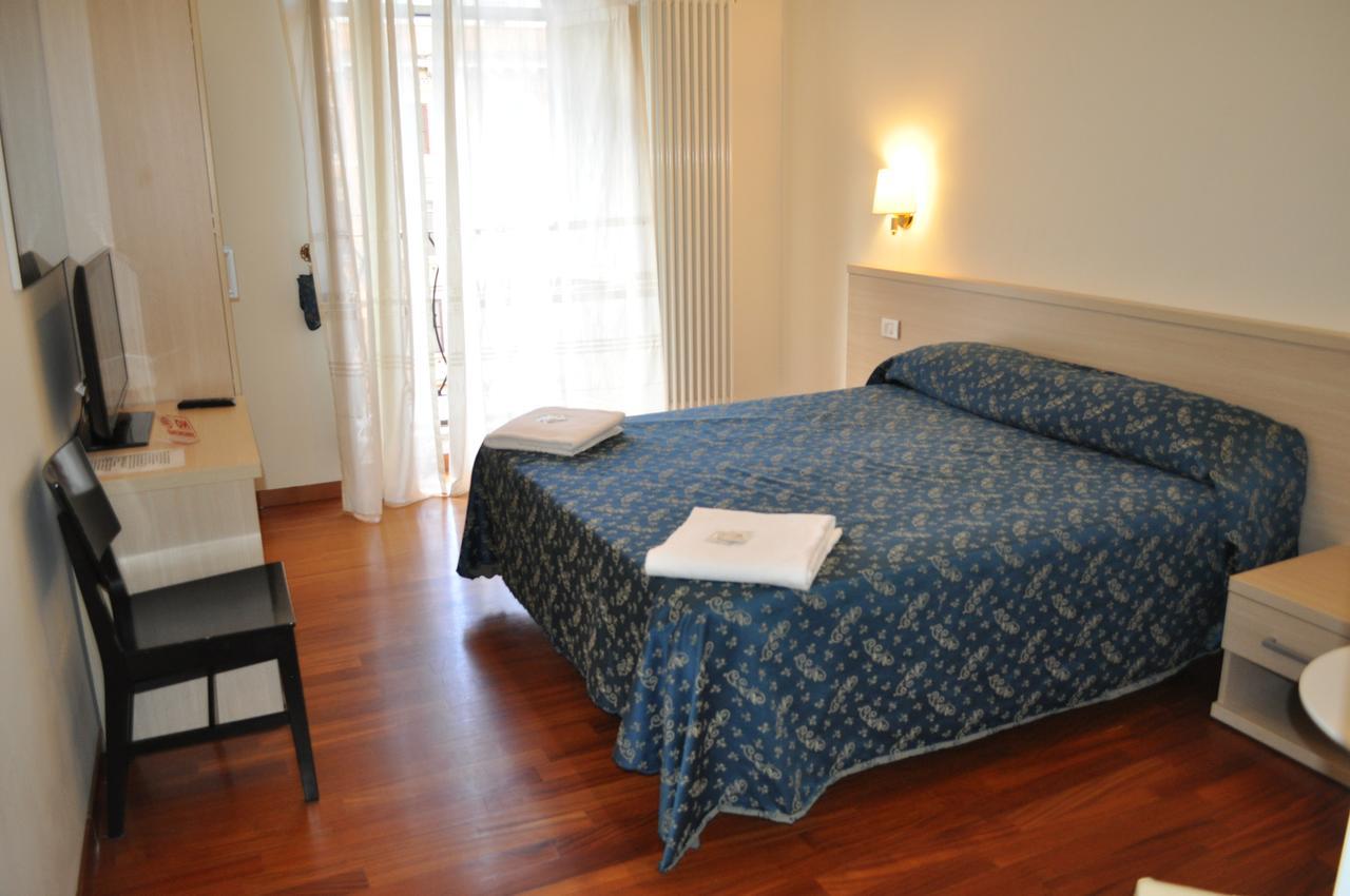 Karina Guest house *