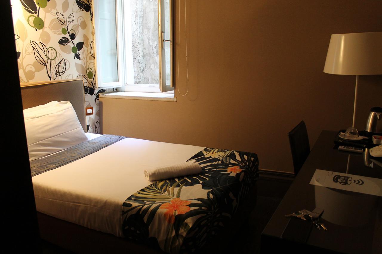 Relais Palazzo Taverna Rome