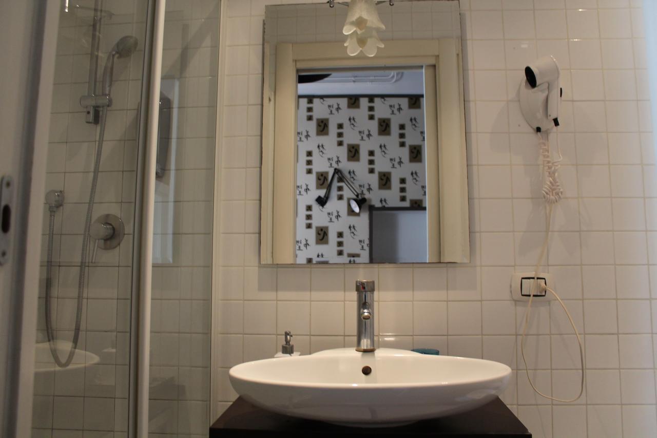 Relais Palazzo Taverna Guest house Rome