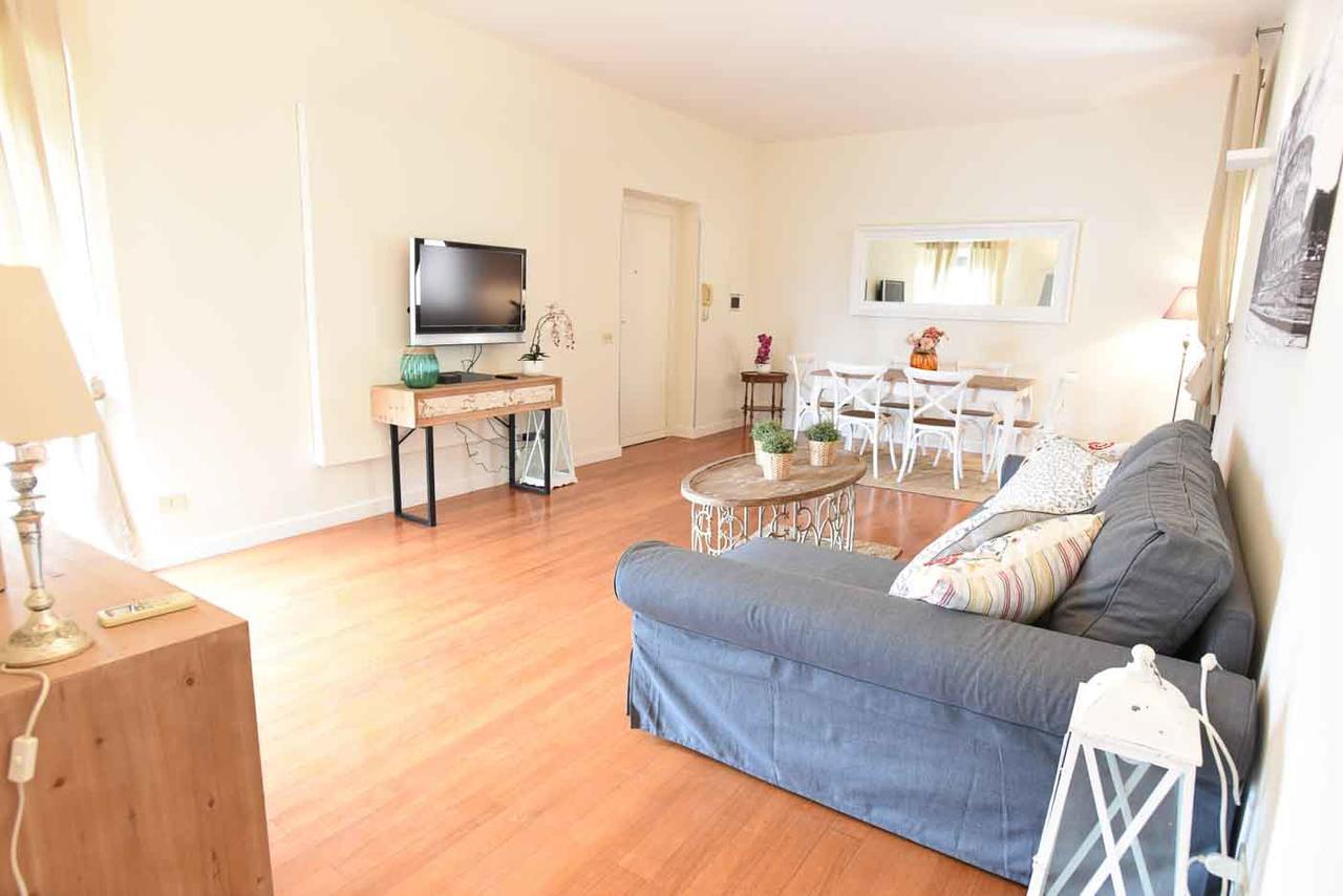 Apartment Romantic Flat Near Metro Flaminio Rome