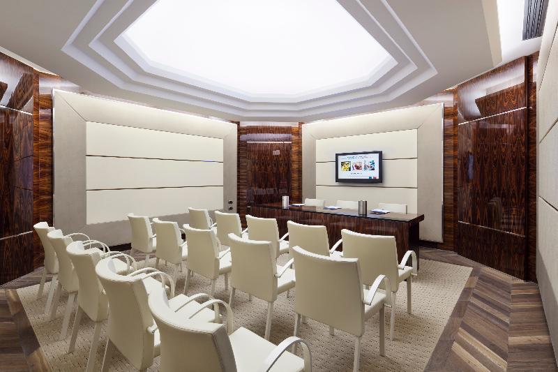 Deco Hotel 4*