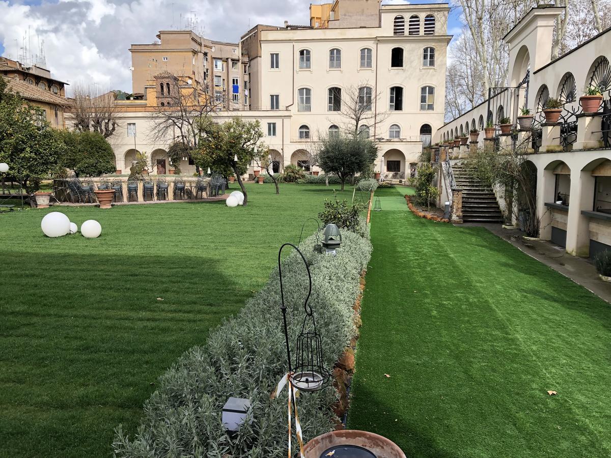 Doria Pamphilj Bed & Breakfast Rome