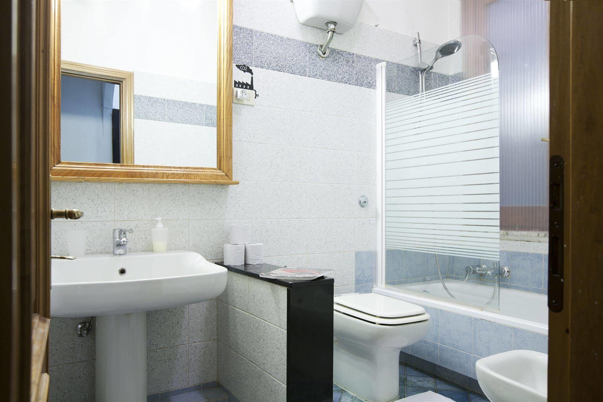 Martini Bed Hotel 3*
