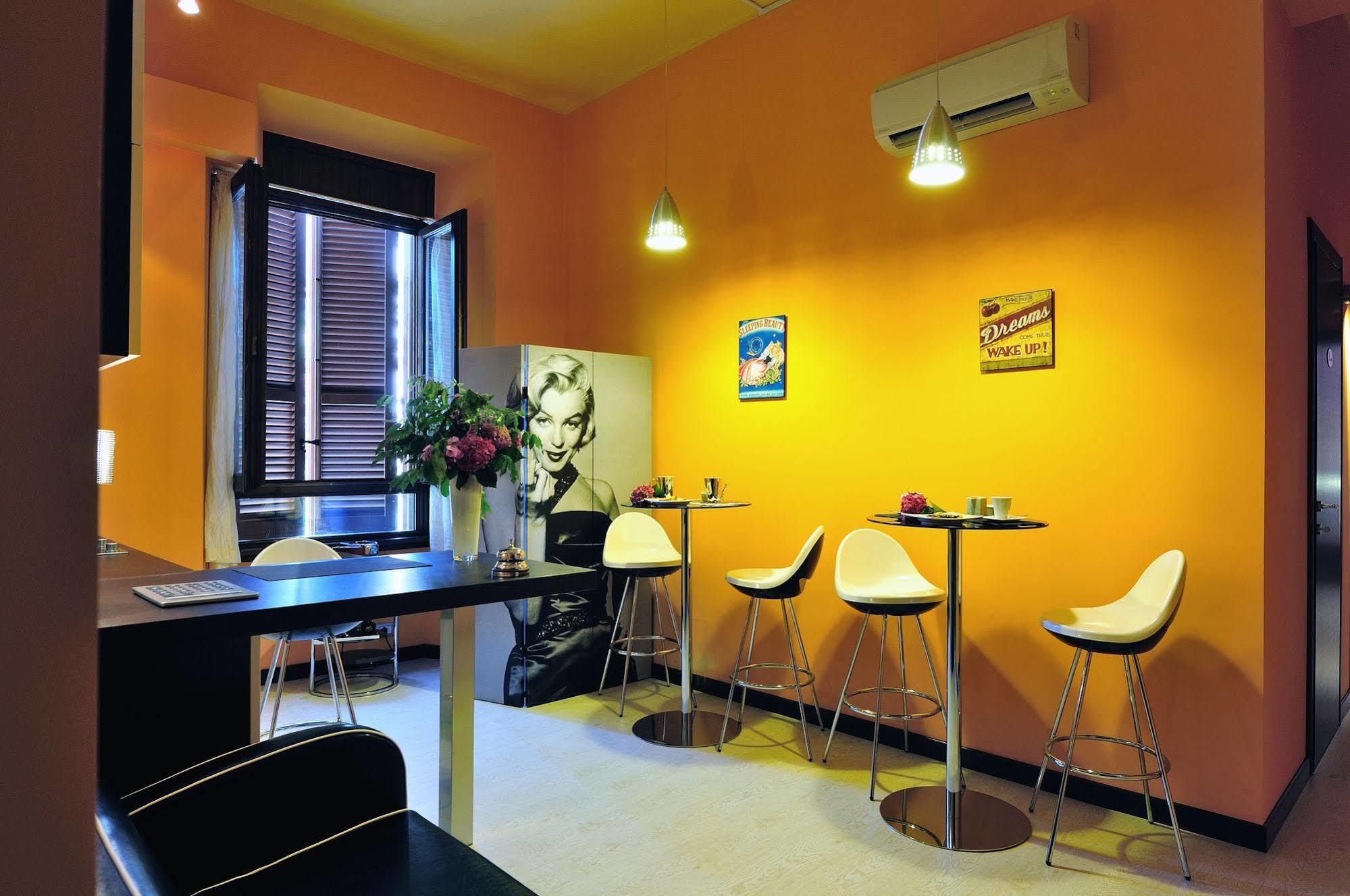Daysleeper Bed & Breakfast 2*