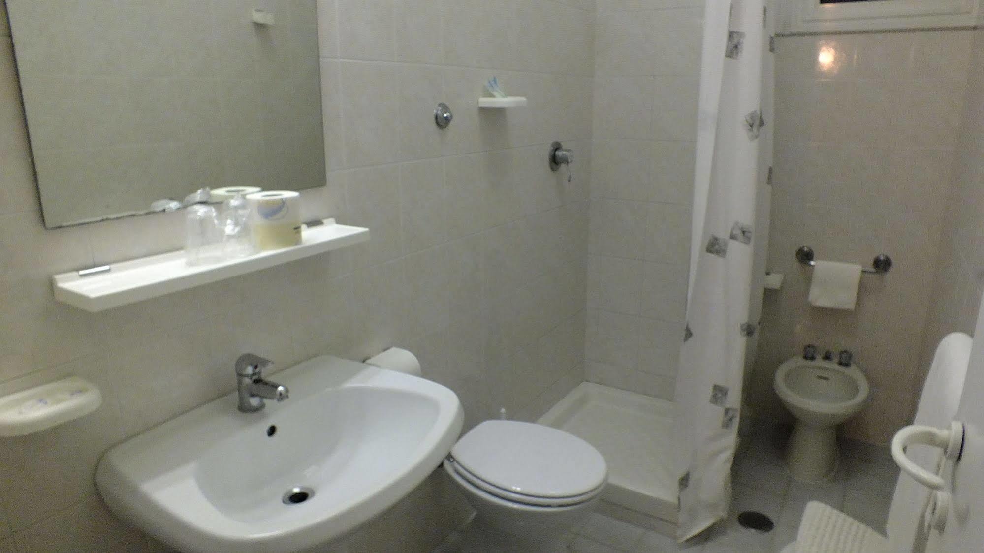 Consul Hotel 3*