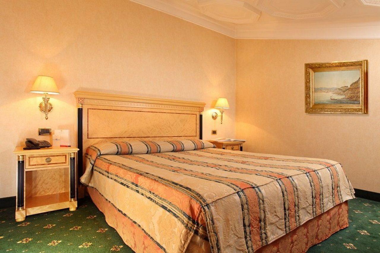 Ottocento 4* Rome