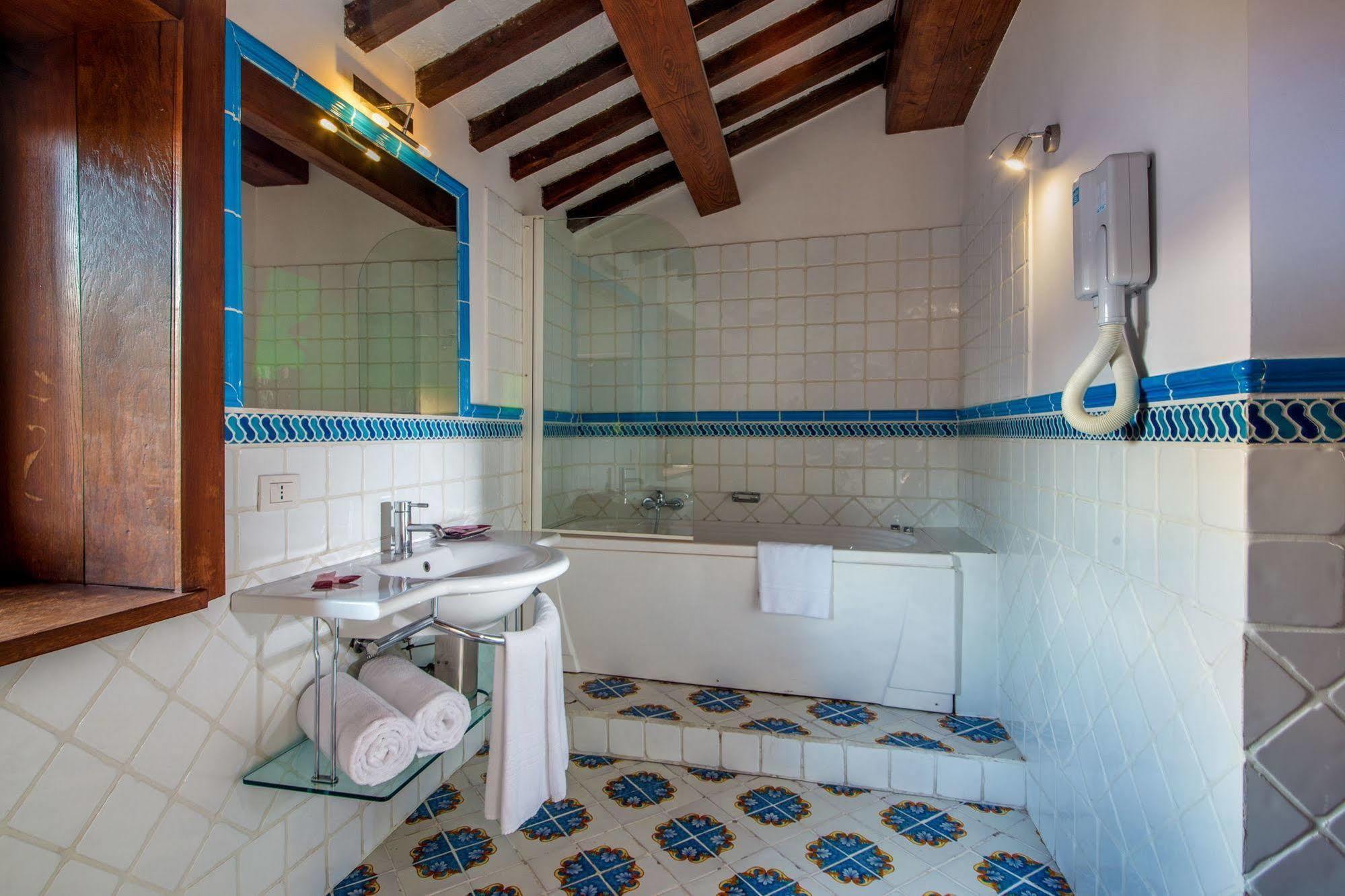Guest house Artis Barberini 3*
