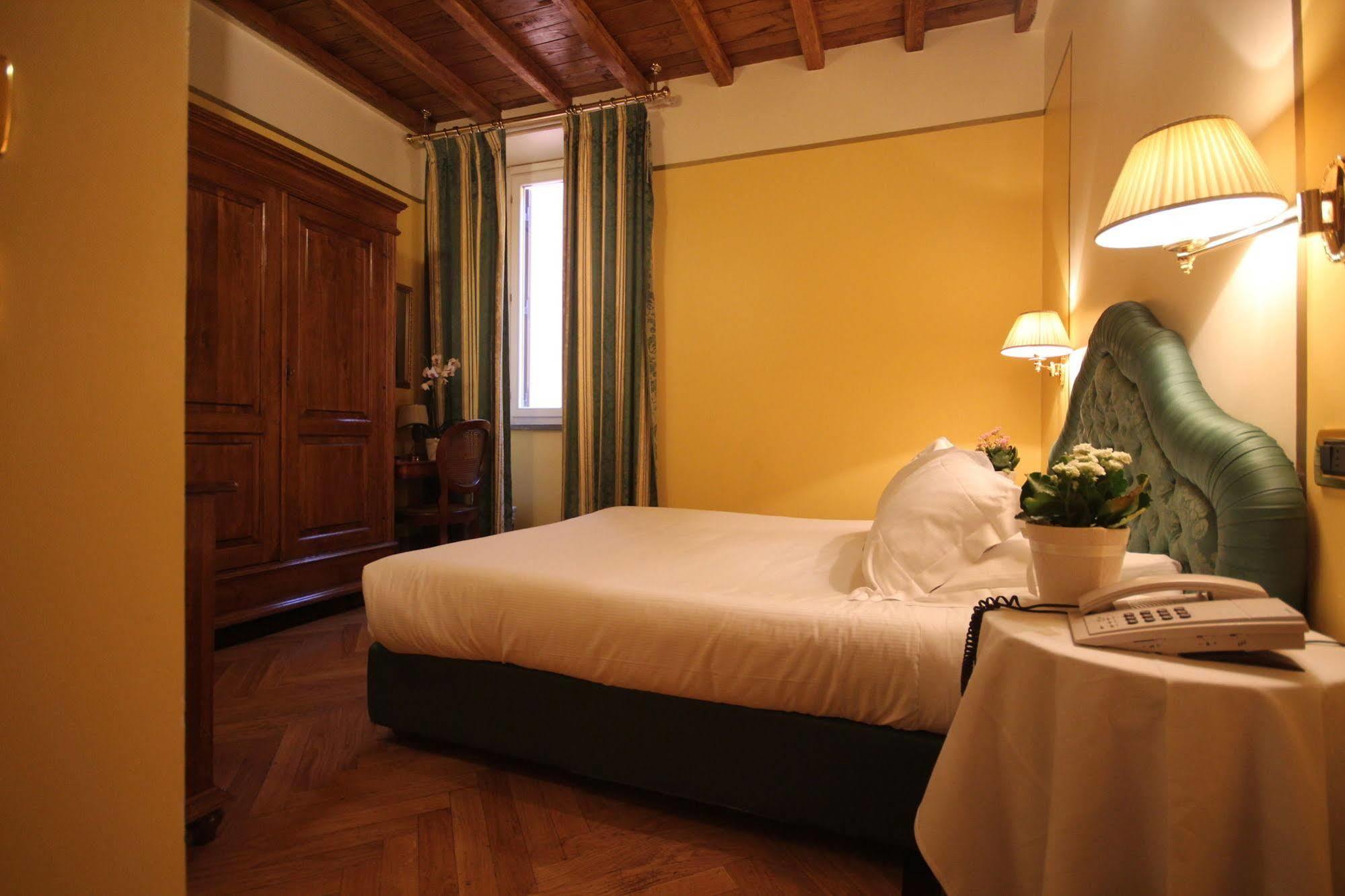 Coronari Palace 3* Rome