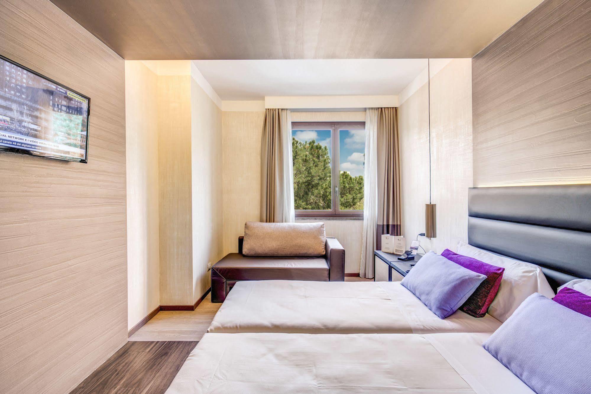 Warmthotel Hotel 4*