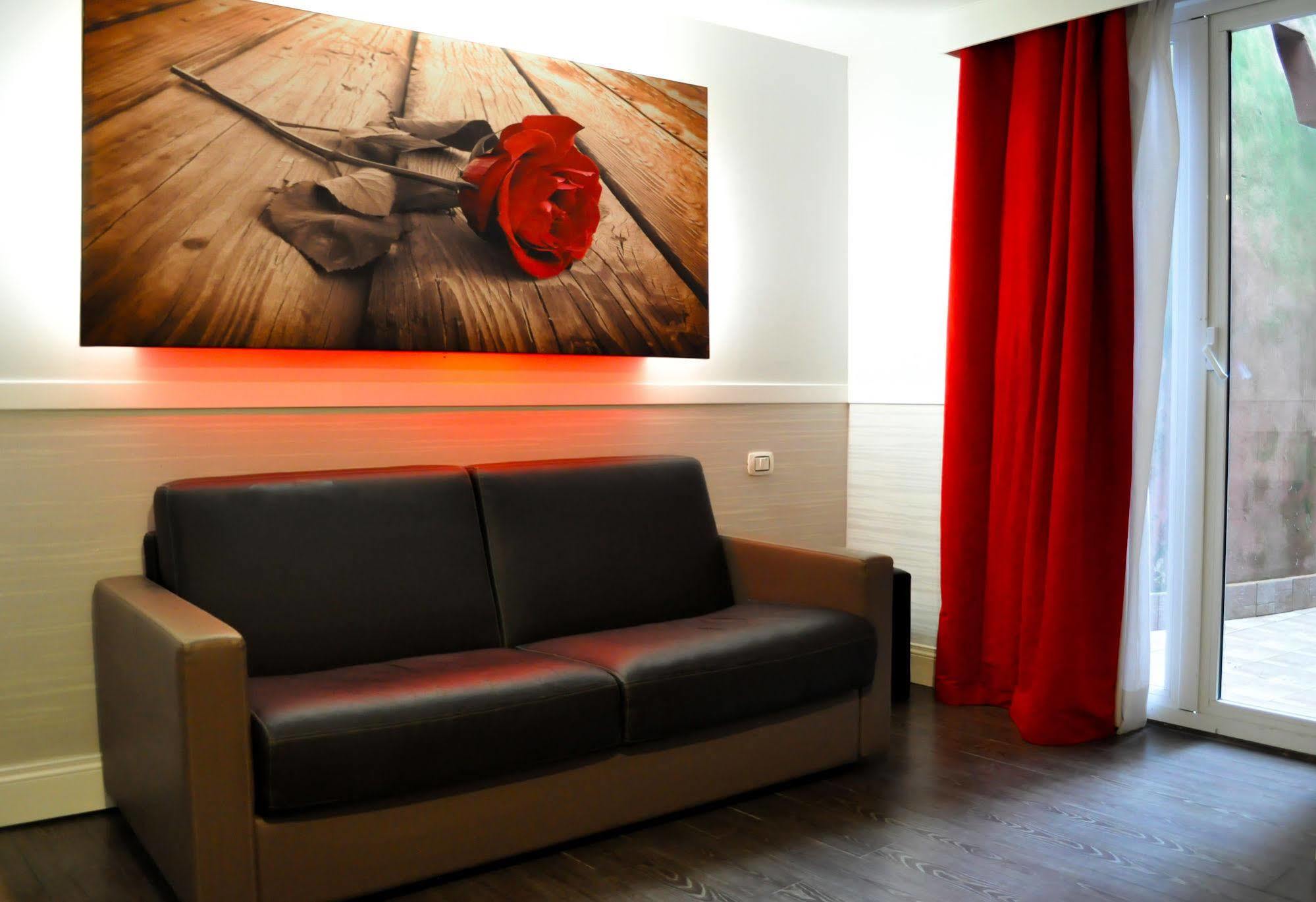 Relais Palazzo Taverna Guest house