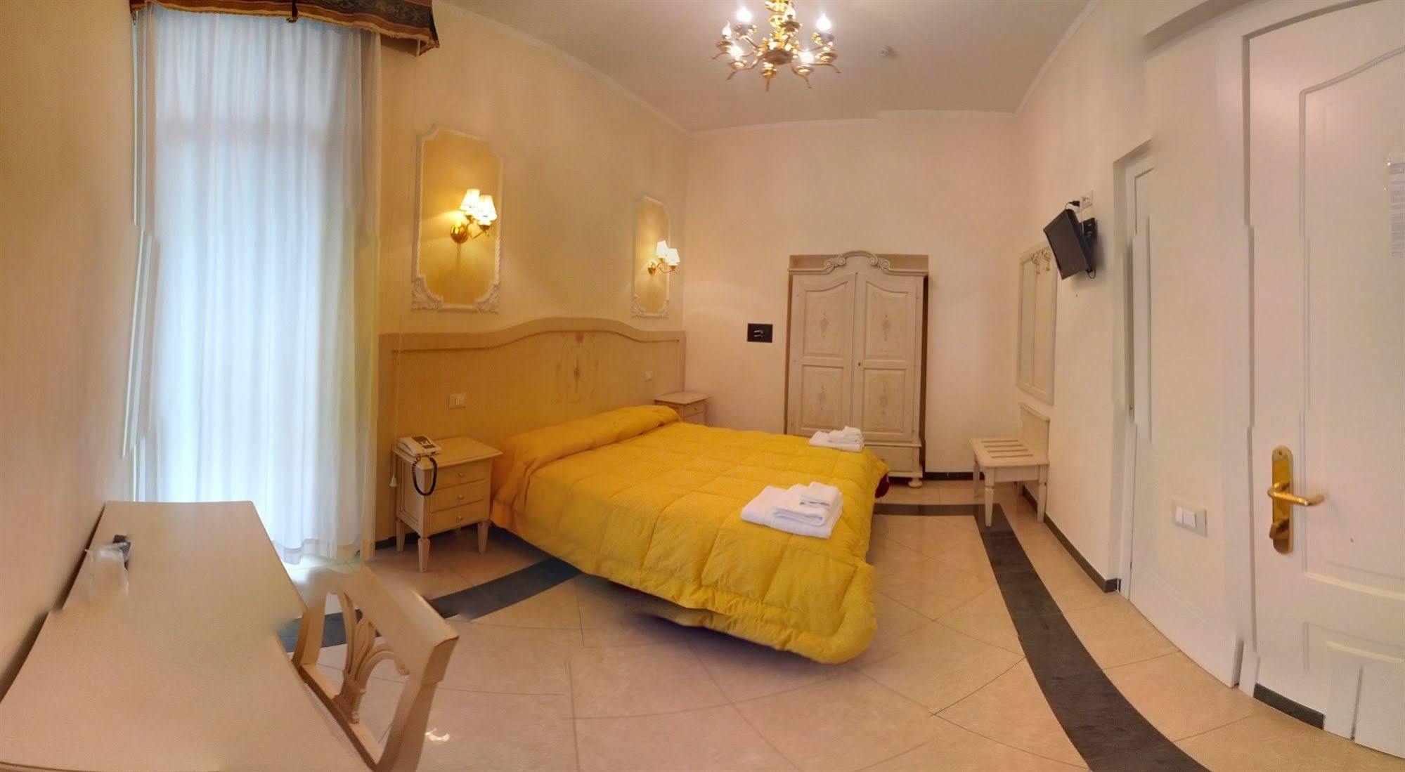 Cambridge Hotel Rome
