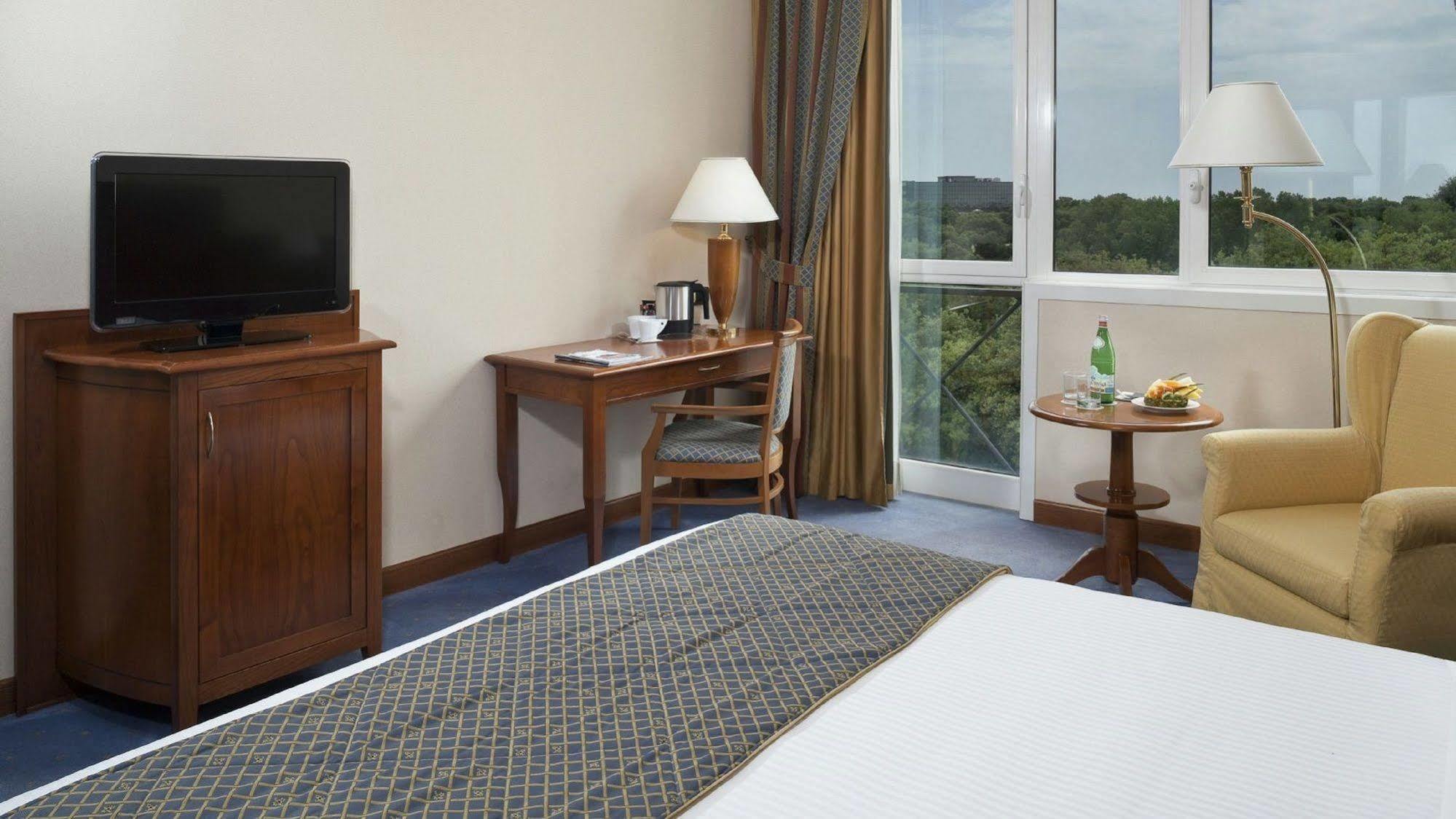 Aurelia Antica 4* Rome