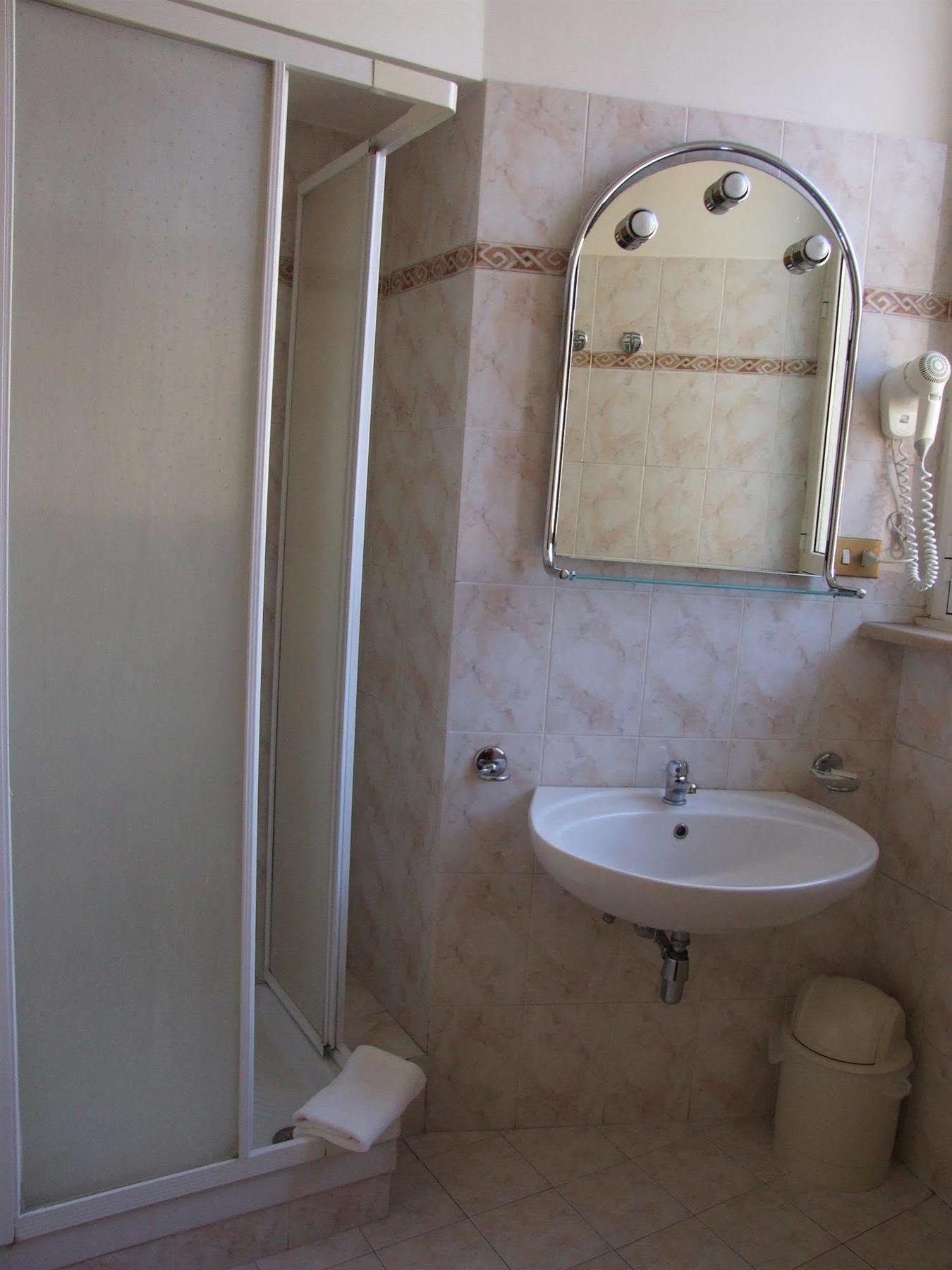 Nazional Guest house 2*