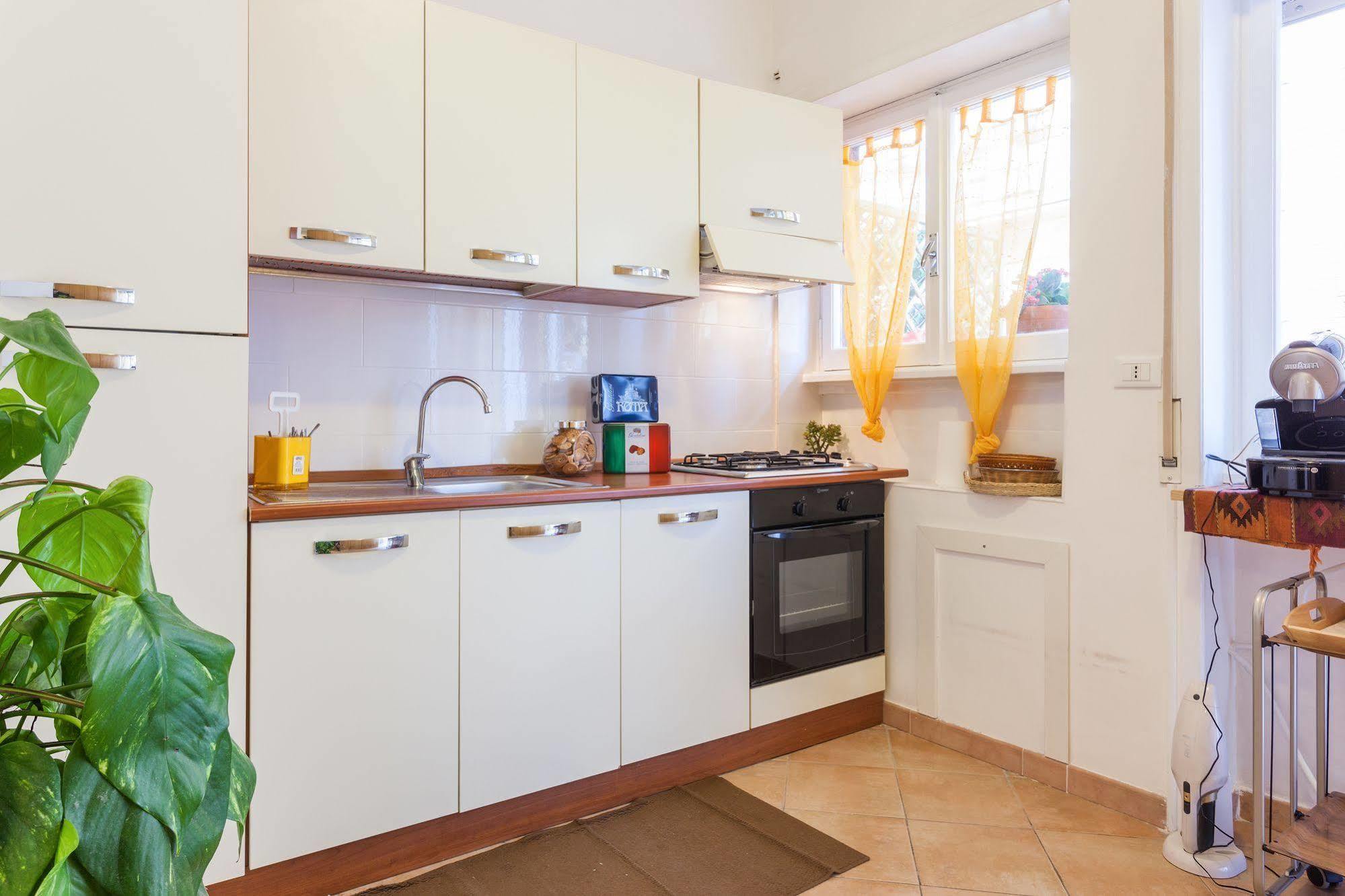 Bed & Breakfast Check-inn Rome