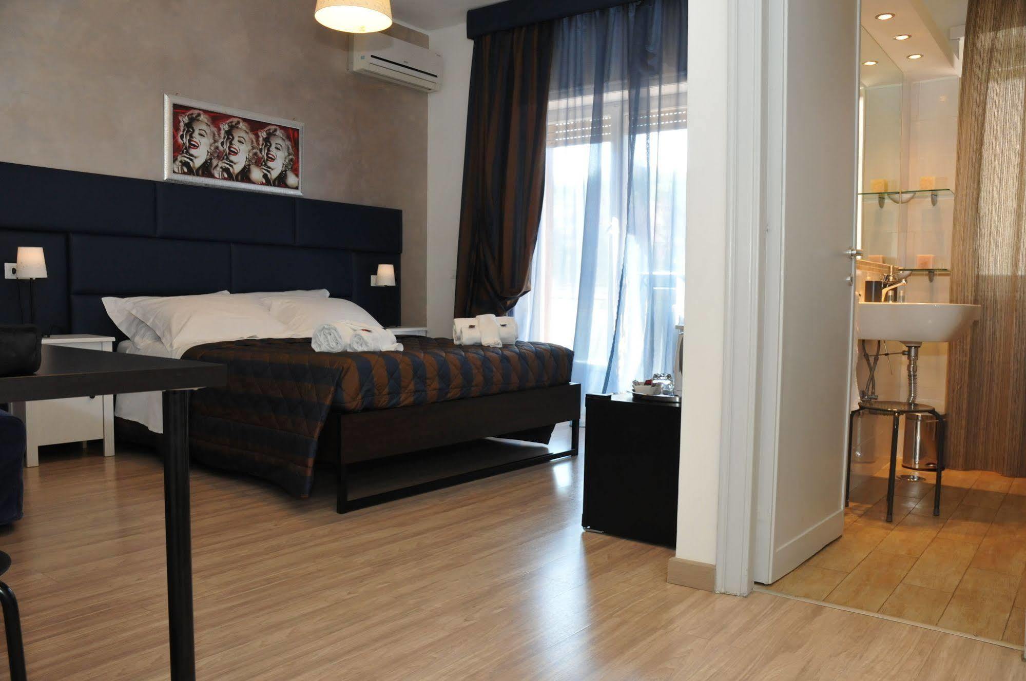 Bed & Breakfast Check-inn Rome