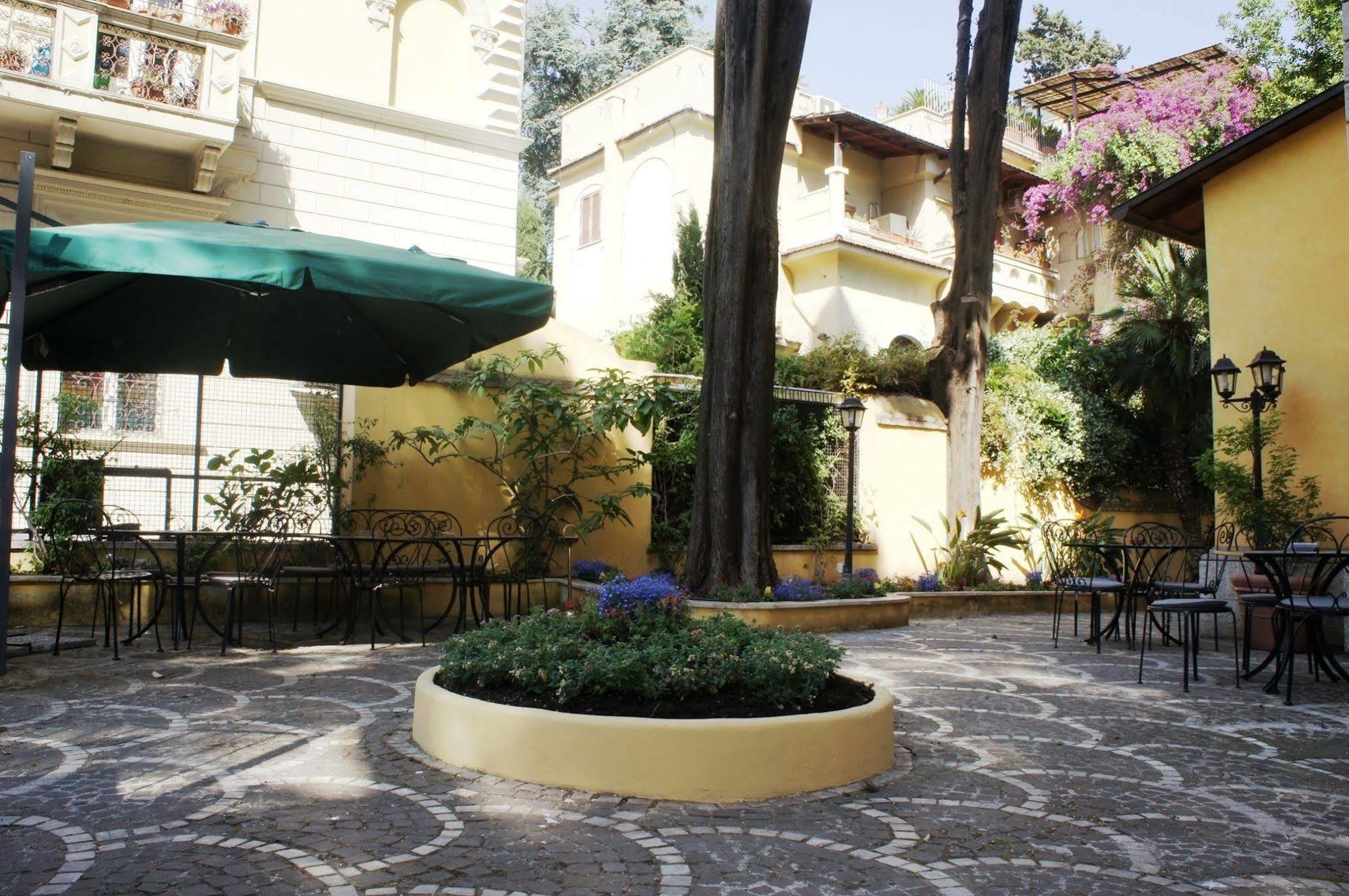Relais Patrizi 4* Rome