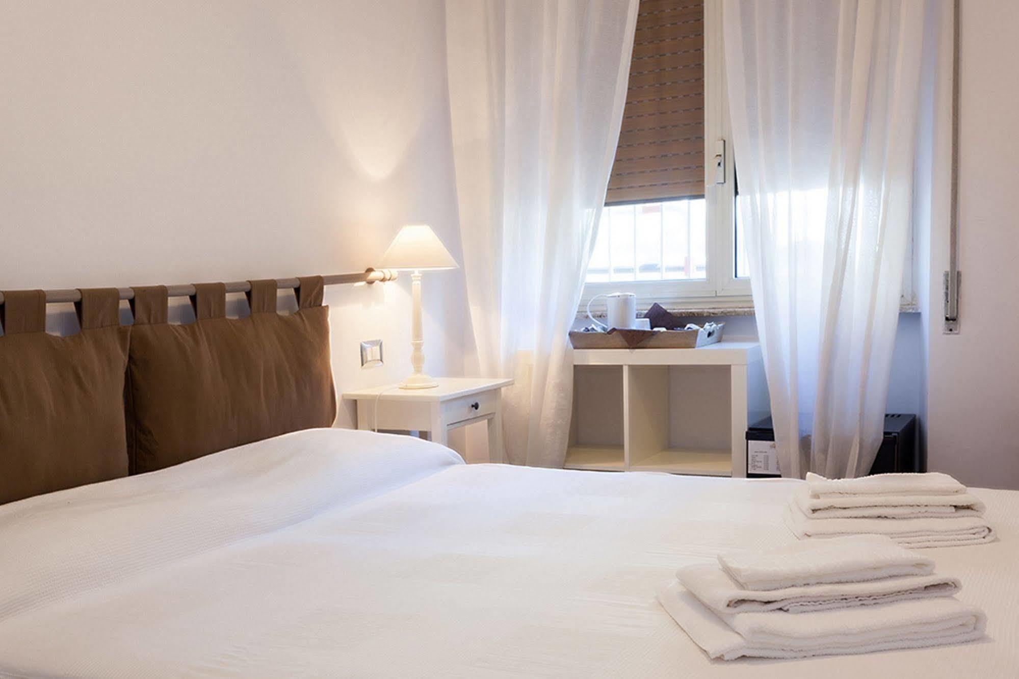 Bed & Breakfast Ai 2 Papi Rome