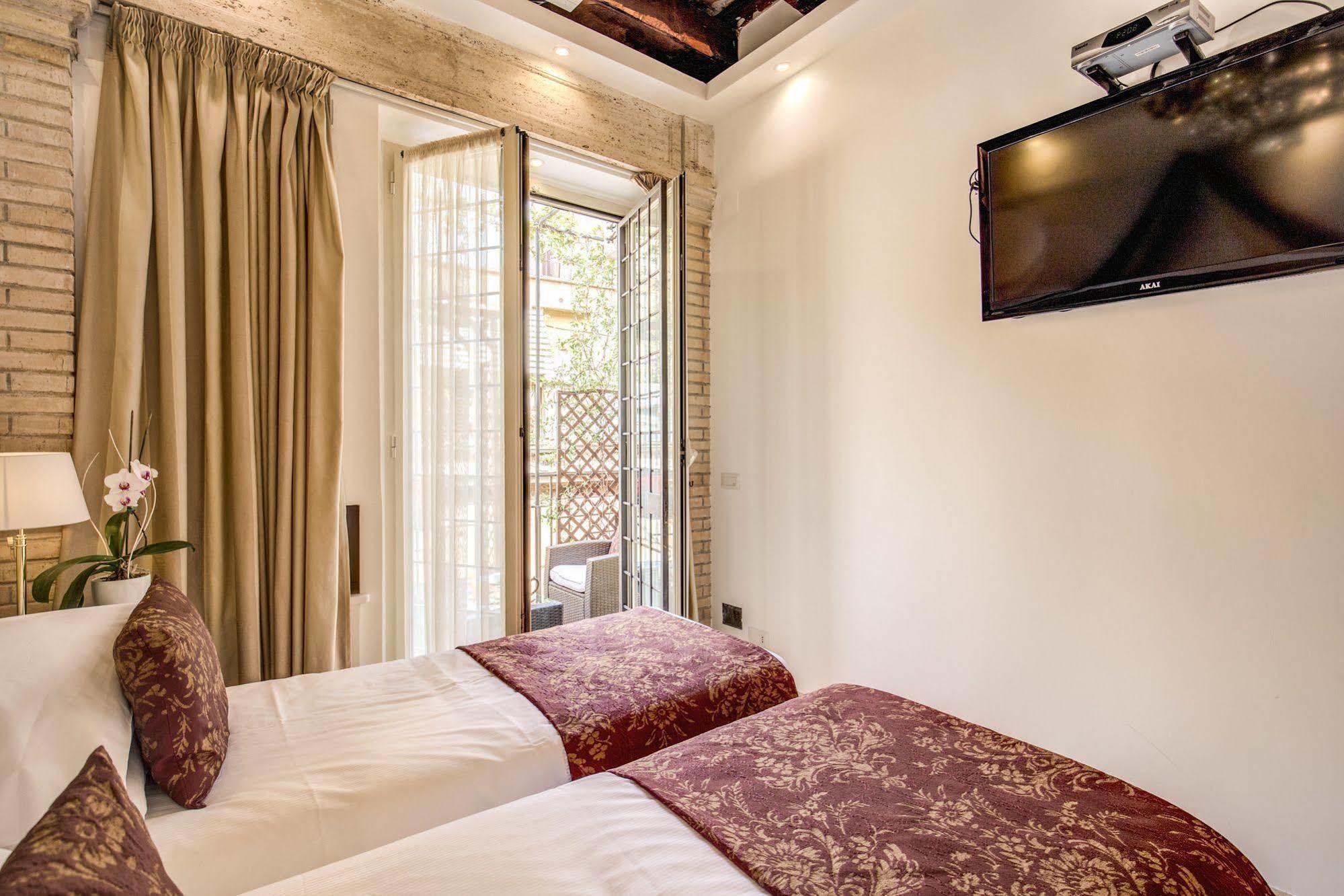 Pantheonview - Luxury Bed & Breakfast Rome