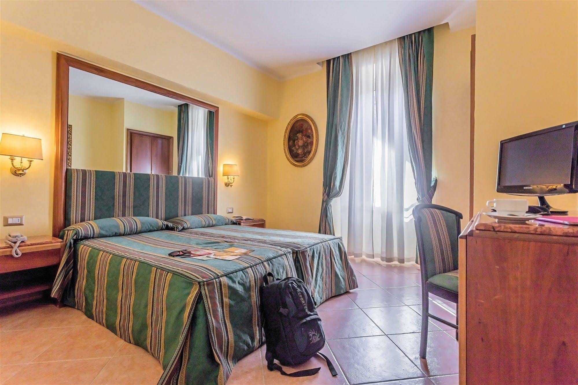 Raeli Noto 3* Roma