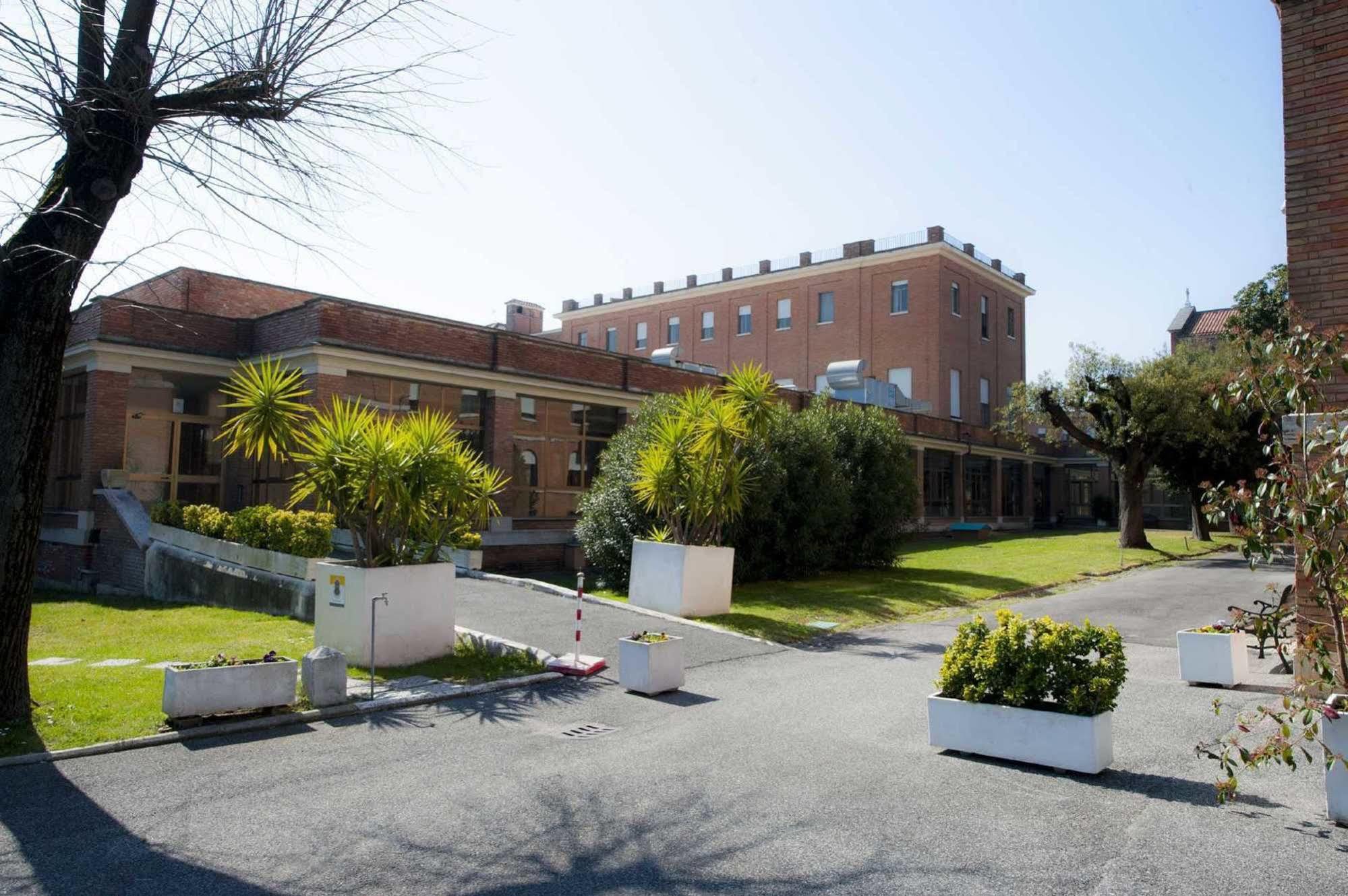 Guest house Casa La Salle - Vaticano 3*