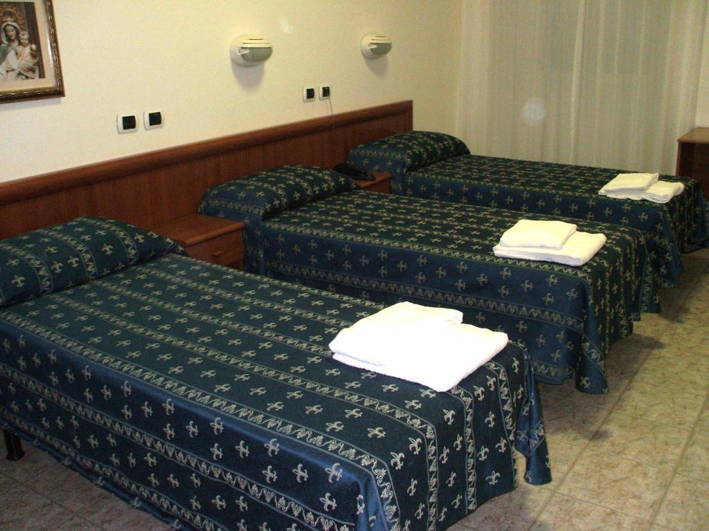 Maria Rosa Molas - Casa Per Ferie Guest house 3*