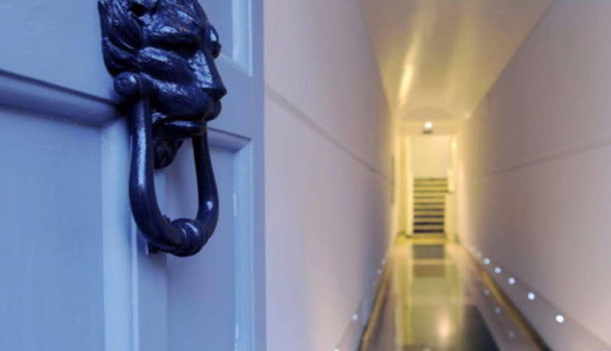 Pantheon Royal Guest house 4*
