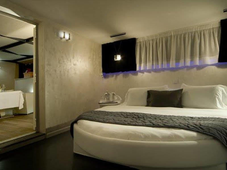 Guest house Pantheon Royal 4*